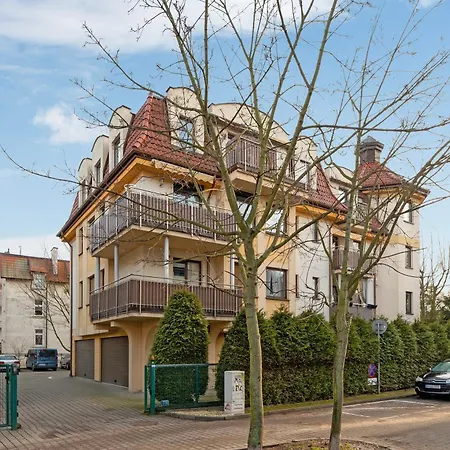 Amalfi - Quiet Family By Lion * Sopot