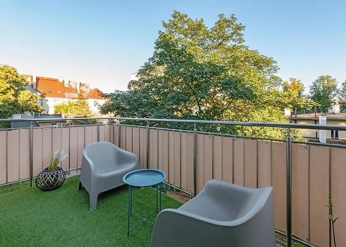 Amalfi - Quiet Family By Lion Sopot