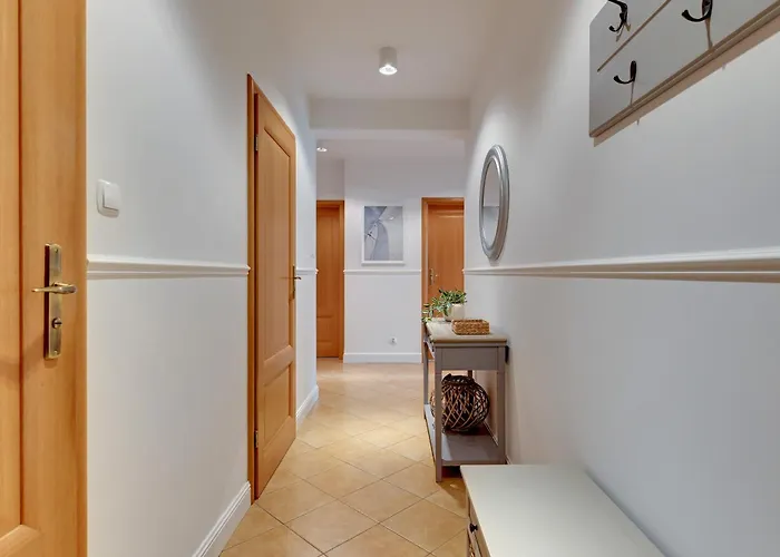 Amalfi - Quiet Family By Lion * Sopot