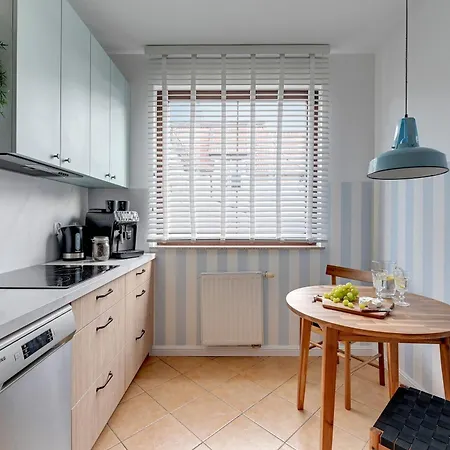 Amalfi - Quiet Family By Lion Appartement