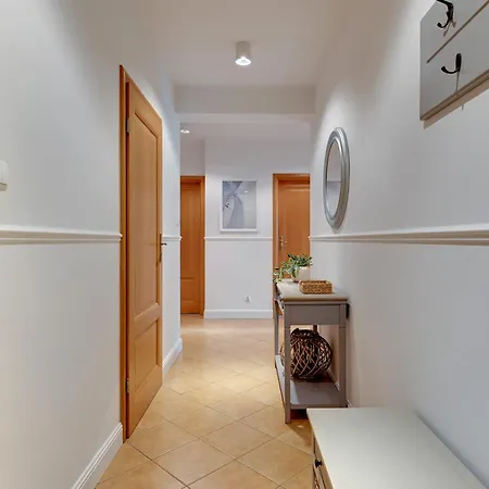 Amalfi - Quiet Family By Lion * Sopot